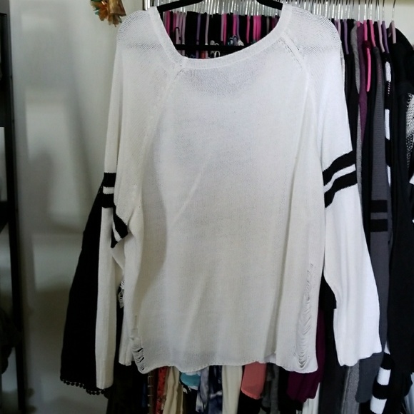 Jake Skellington sweater - Picture 5 of 5